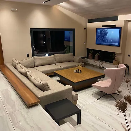 Vila Sea-side Mountain