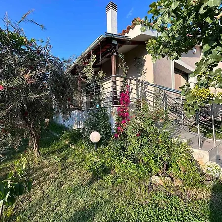 Sea-side Mountain Vila